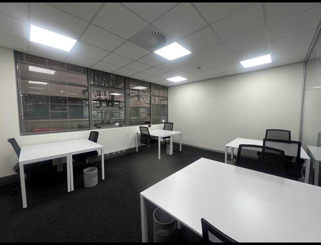 60M² SERVICED OFFICE TO LET IN ROSEBANK